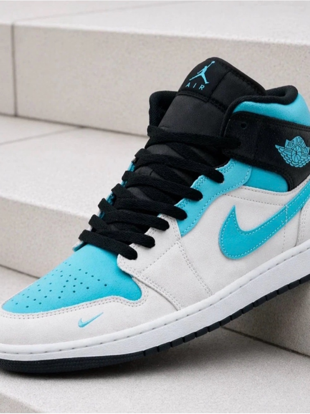 Nike Air Jordan 1 Mid Teal & White